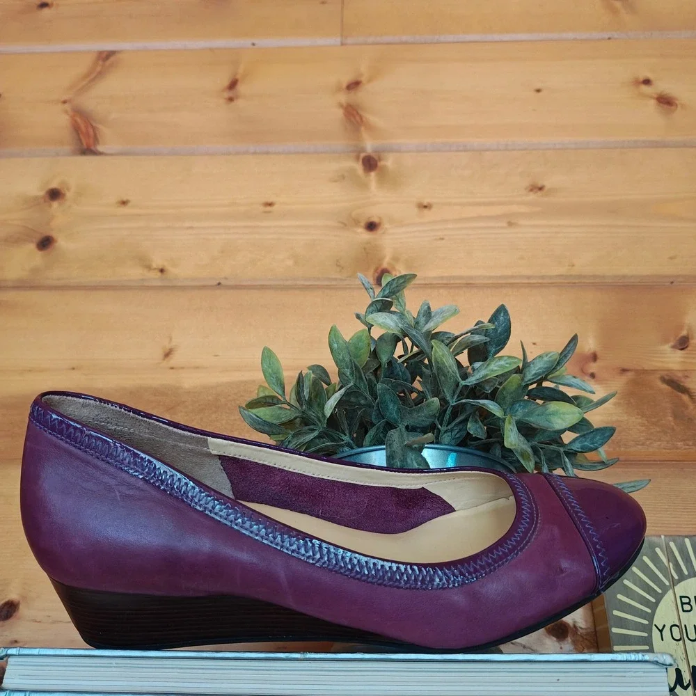 Cole Haan Air Tali Sloane Purple Leather Patent Cap Toe Wedge Heel D39683 Sz 9 B